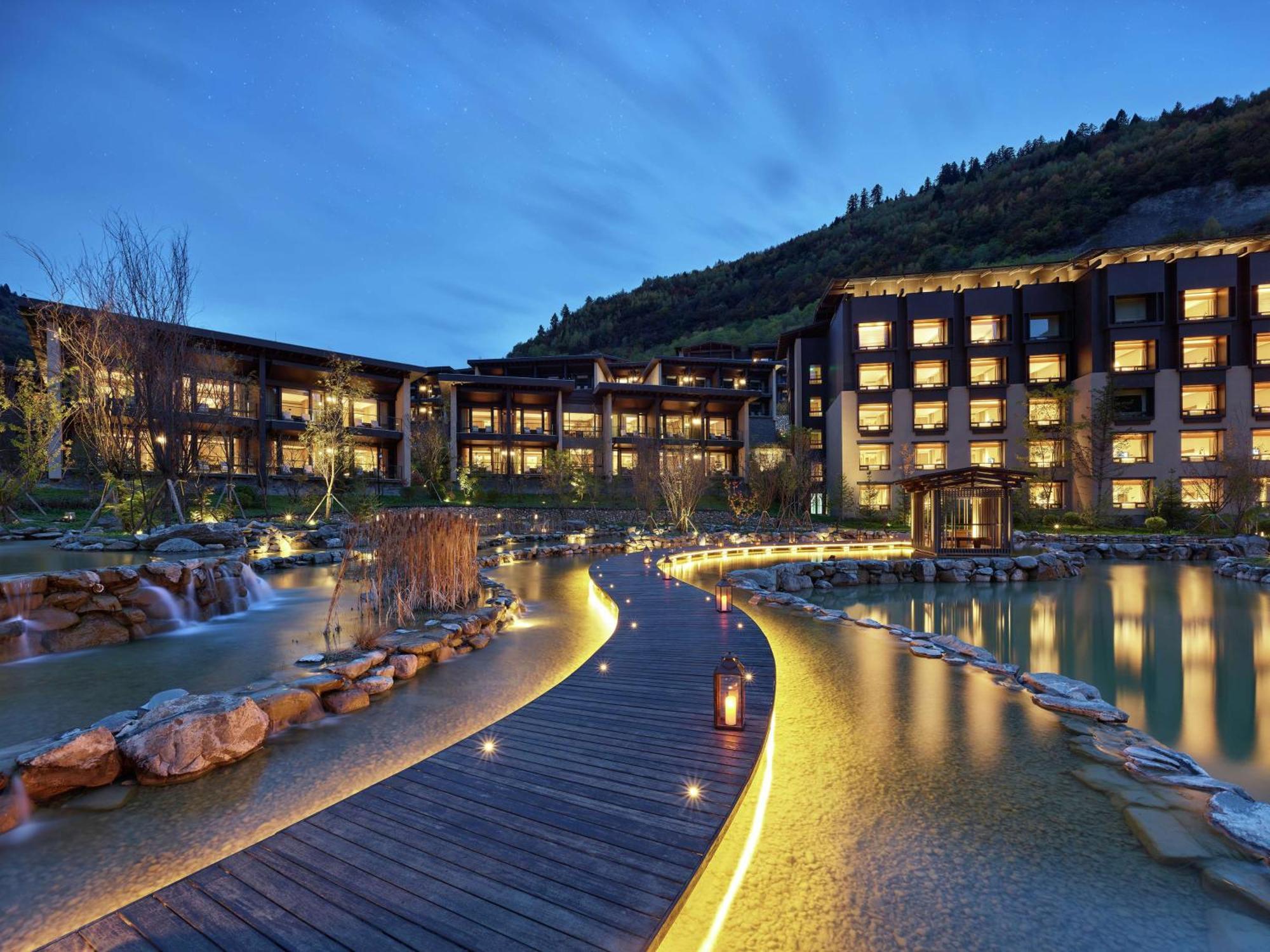 Hilton Jiuzhaigou Resort Zhangzha Town Exterior foto